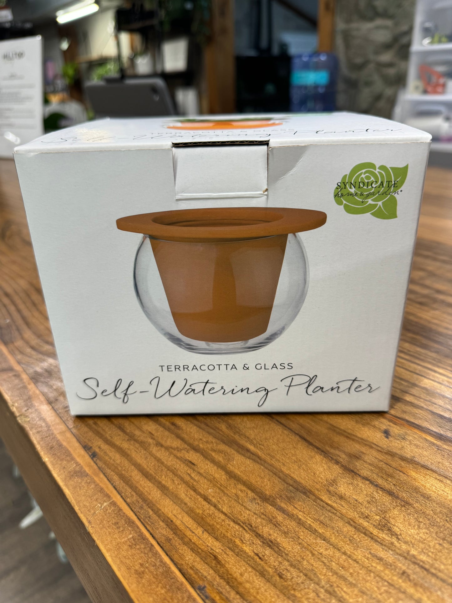 7.35" terra self water planter