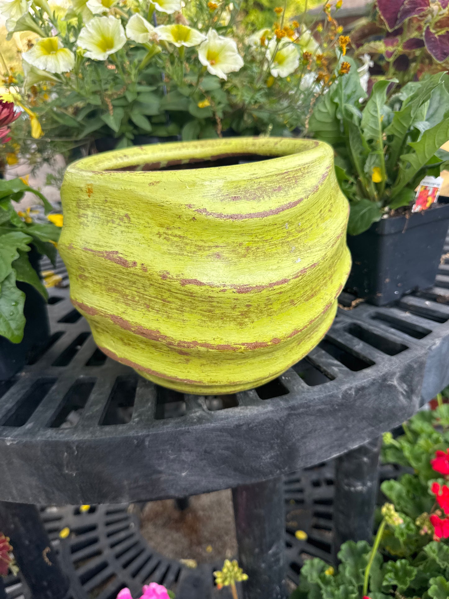 Ceramic Wavy Pot