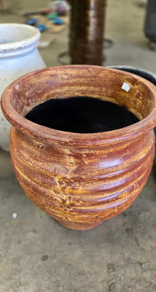 Sienna/Brown Pot W/Lip