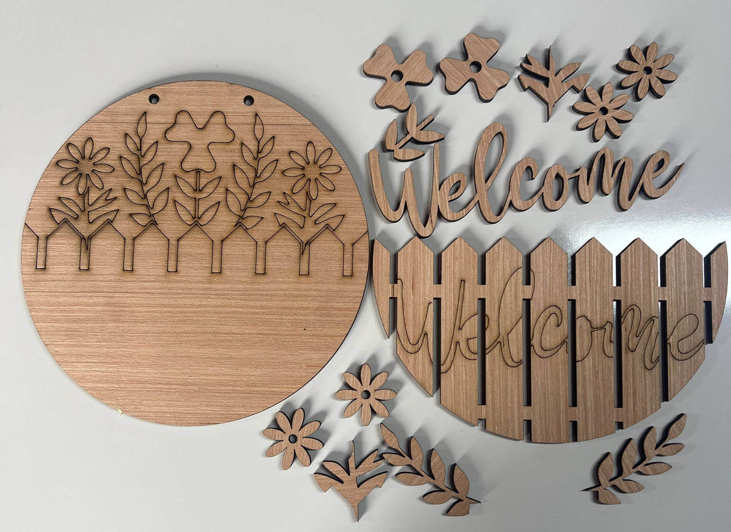 Spring- Welcome Fence and Flowers Door Hanger DiY | Wood Kit